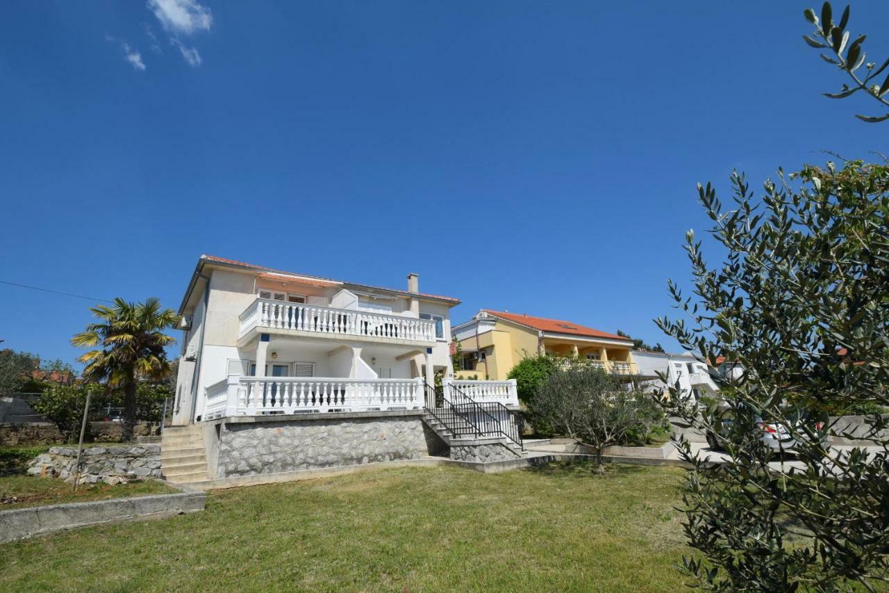 Apartments Anka Krk Town Exterior foto