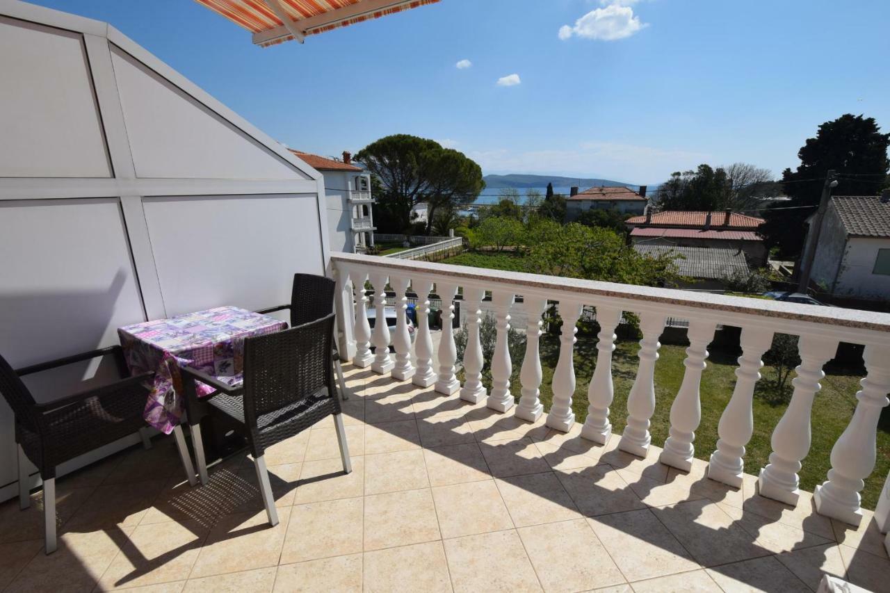 Apartments Anka Krk Town Exterior foto